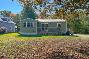 29 Eaton Dr, Buxton, ME 04093 - Photo 1