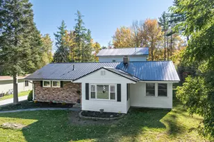 22 Westwood Dr, Orono, ME 04473 - Photo 1
