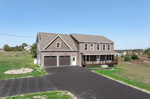 106 Amberside Dr, Hermon, ME 04401 - Photo 1