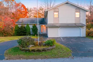 23 Woodside Dr, Lewiston, ME 04240 - Photo 1