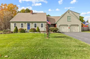 52 Tamarack Dr, South Portland, ME 04106 - Photo 1