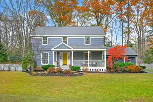 13 Knight St, Falmouth, ME 04105 - Photo 1