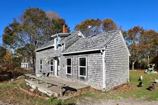 10 Clayter Hill Rd, Vinalhaven, ME 04863 - Photo 1