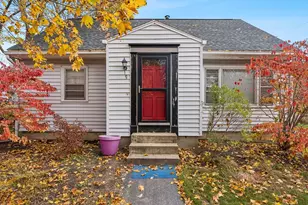 9 Parsons St, Kennebunk, ME 04043 - Photo 1