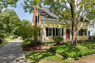 72 Glidden St, Newcastle, ME 04553 - Photo 1