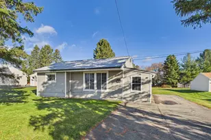 26 Lincoln St, Presque Isle, ME 04769 - Photo 1