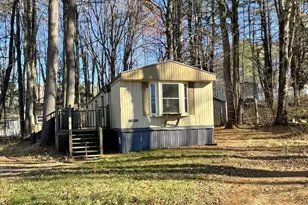 46 Squire Ct, Winthrop, ME 04364 - Photo 1