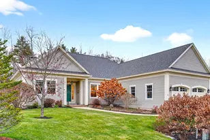 5 Lindenwood Ln, Falmouth, ME 04105 - Photo 1