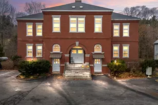 85 Middle St, Hallowell, ME 04347 - Photo 1