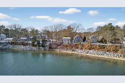 58 Maquoit Drive, Freeport, ME 04032 - Photo 1