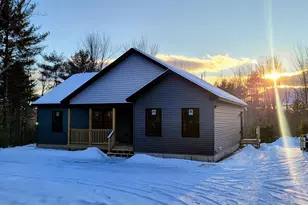 31 Powhatan Rd, Otisfield, ME 04270 - Photo 1