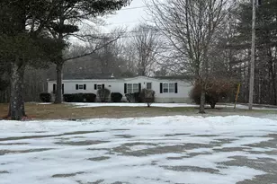 19 Grace Ln, Palermo, ME 04354 - Photo 1