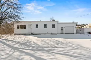 7 Pleasant View Dr, Saco, ME 04072 - Photo 1