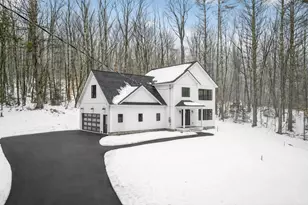 1595 U S 1 Rte, Freeport, ME 04032 - Photo 1