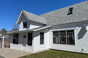 31-33 Booker St, Thomaston, ME 04861 - Photo 1