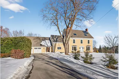 525 W Auburn Road, Auburn, ME 04210 - Photo 1