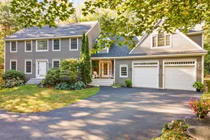 11 Fox Run Rd, Falmouth, ME 04105 - Photo 1