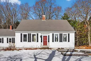 10 Lower Flying Point Rd, Freeport, ME 04032 - Photo 1