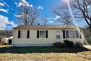 15 Roslin Ave, Lewiston, ME 04240 - Photo 1