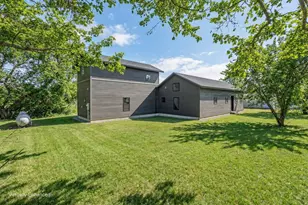 57 Beechwood St, Thomaston, ME 04861 - Photo 1