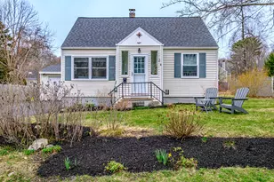 8 Meadow Way, Cape Elizabeth, ME 04107 - Photo 1