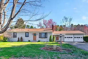 7 Lawn Ave, Cumberland, ME 04021 - Photo 1