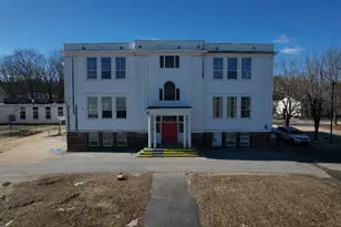 85 Pleasant St, Oxford, ME 04270 - Photo 1