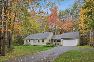 33 Woodhaven Dr, Kennebunk, ME 04043 - Photo 1
