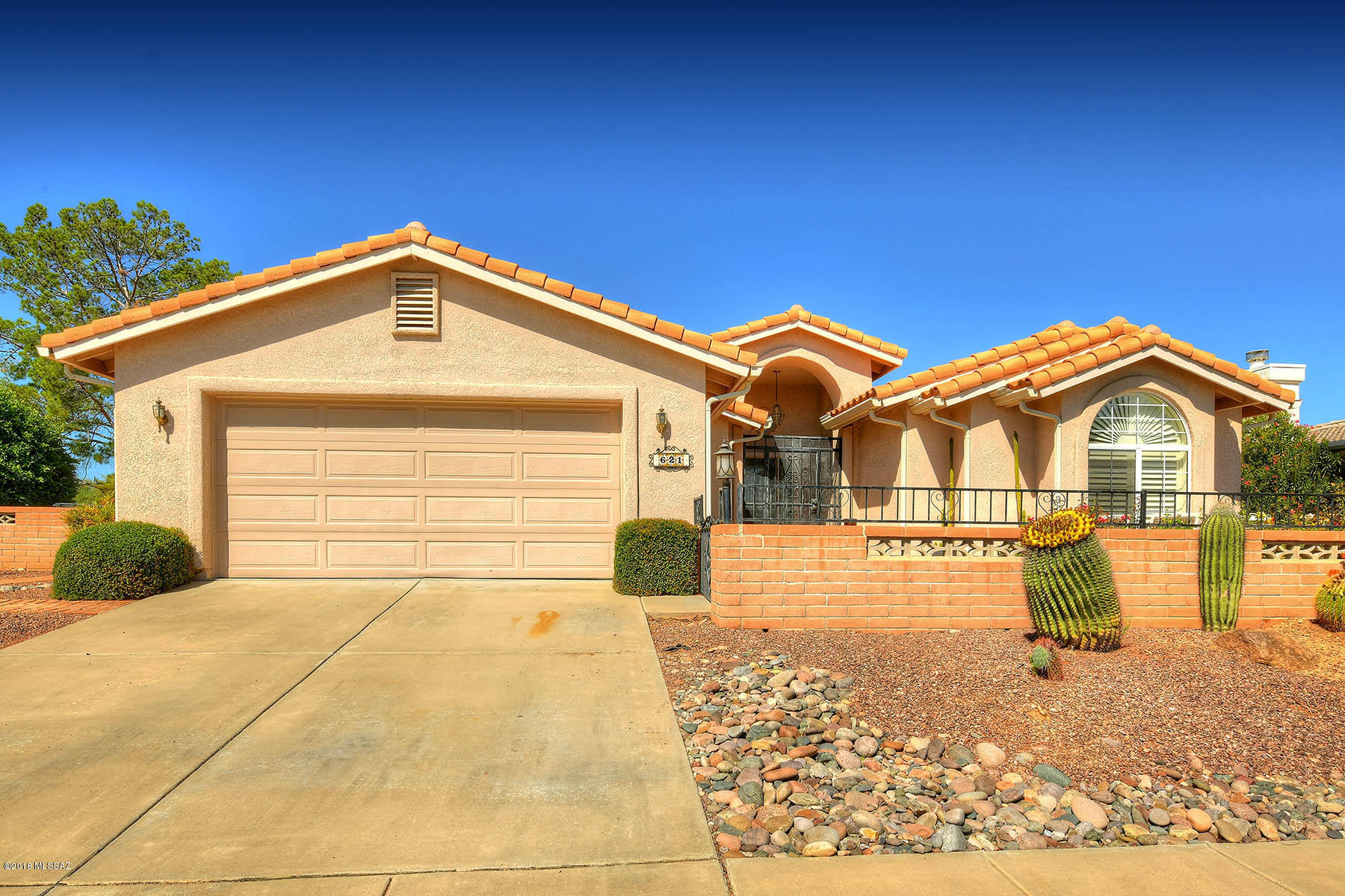 621 N Avenida Cipres Green Valley Az 85614 Mls 21824285 621 N Avenida Cipres Green Valley Az 85614 Mls 21824285 Coldwell Banker