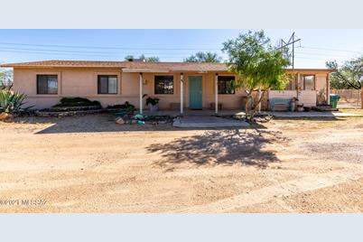 15881 S La Posta Road - Photo 1