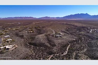 640 Canyon Rock Road #00049, Green Valley, AZ 85614 - Photo 13