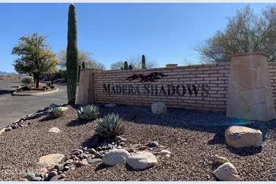 640 Canyon Rock Road #00049, Green Valley, AZ 85614 - Photo 3