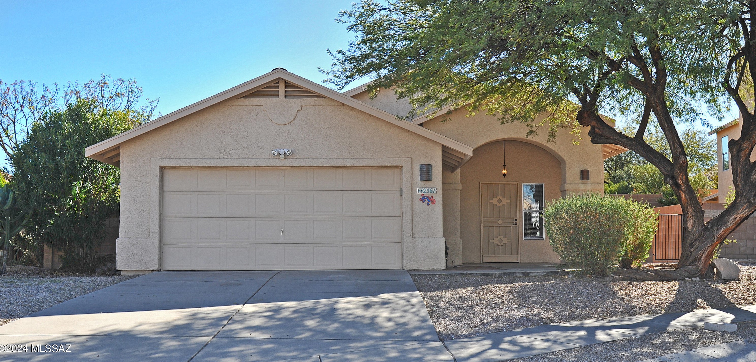 2561 Blaine Ct, Tucson AZ  85745-3364 exterior