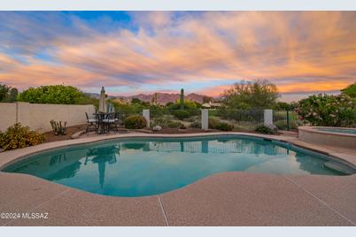 10882 N Sand Canyon Place - Photo 1