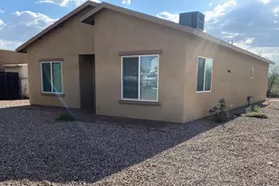 9464 S Vicki Dr, Tucson, AZ 85736 - Photo 3