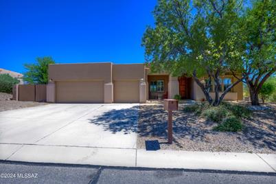 10595 S Cave Primrose Court, Vail, AZ 85641 - Photo 1