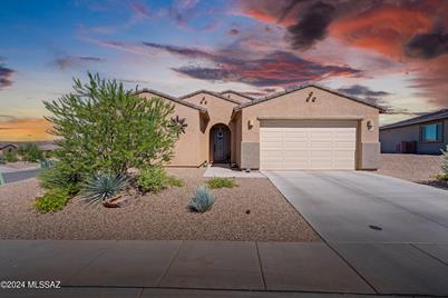 1267 E Native Grove Lane, Sahuarita, AZ 85629 - Photo 1