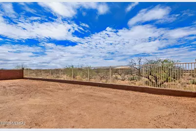 8257 S Silver Oak Drive, Tucson, AZ 85747 - Photo 33
