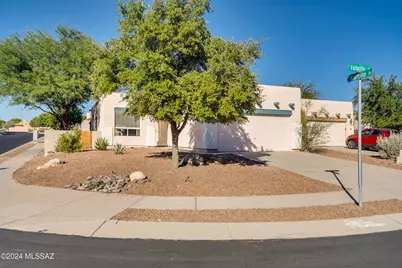 91 E Futurity Place, Oro Valley, AZ 85755 - Photo 1