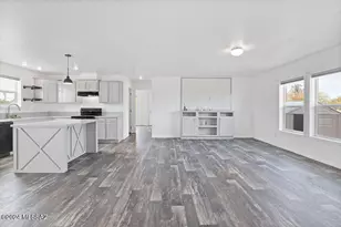 9405 S Vicki Dr, Tucson, AZ 85736 - Photo 17