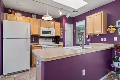 997 W Camino Erranle, Green Valley, AZ 85614 - Photo 13