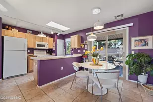 997 W Camino Erranle, Green Valley, AZ 85614 - Photo 11