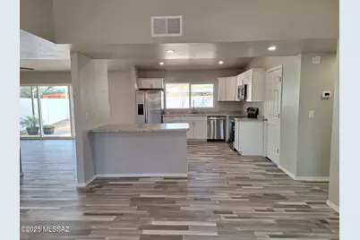 6932 E 4th Street, Tucson, AZ 85710 - Photo 13
