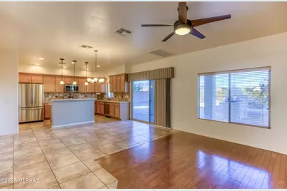 8273 N Amber Burst Drive, Tucson, AZ 85743 - Photo 9