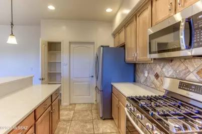 8273 N Amber Burst Drive, Tucson, AZ 85743 - Photo 15