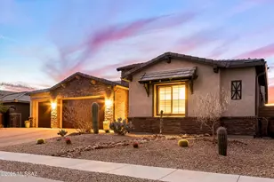 13725 N Hidden Springs Dr, Oro Valley, AZ 85755 - Photo 3