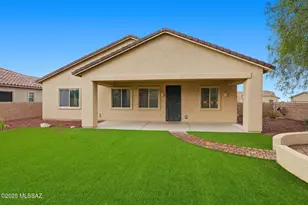 12692 N Sunrise Shadow Dr, Marana, AZ 85658 - Photo 7