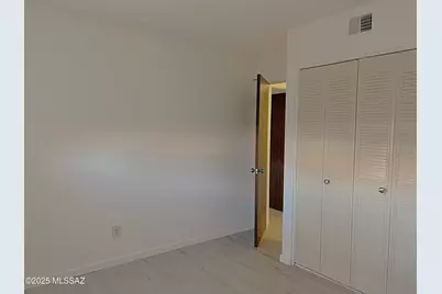 471 W Yucca Court #313, Tucson, AZ 85704 - Photo 7