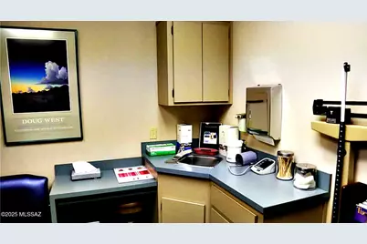 1980 Hospital W #300, Tucson, AZ 85741 - Photo 5