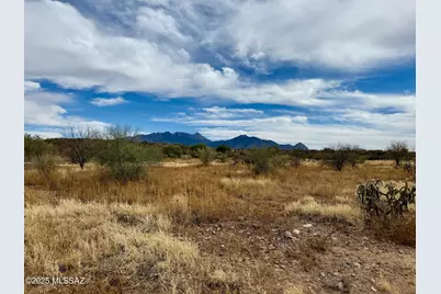 129 Placita Colonia Real, Green Valley, AZ 85614 - Photo 1